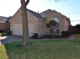 2226 Walnut Grove Ln, Garland, TX 75044