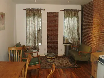 Rented by Rapid Realty Cobble Hill