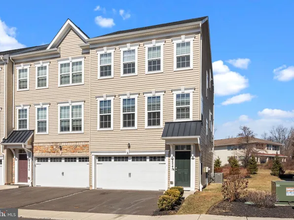 2245 Evin Dr, Warrington, PA 18976