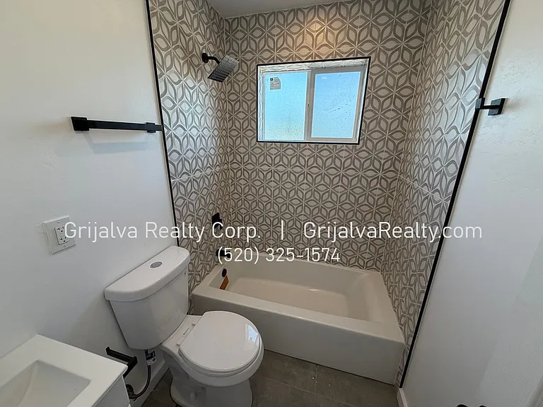 3001-3015 E La Madera Dr — Photo 7