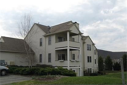 2nd image of 4 Caleb Ct #4