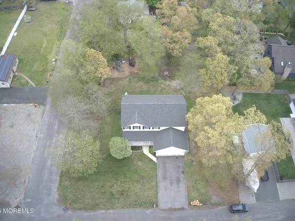 23 Blue Jay Avenue, Bayville, NJ 08721