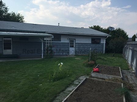 2nd image of 2610 Bel Vue Dr
