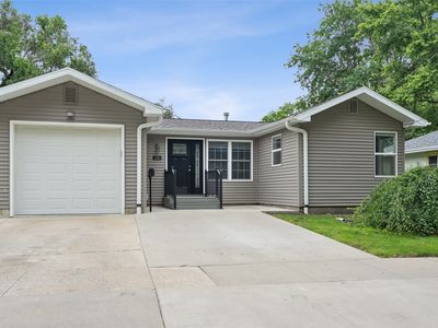 705 S 3rd St, Knoxville, IA, 50138