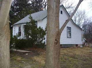 95 Kingsbury Rd, Burnt Hills, NY 12027