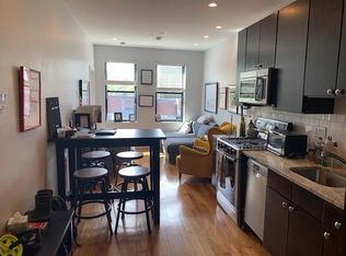 425 Hanover St #8, Boston, MA 02113