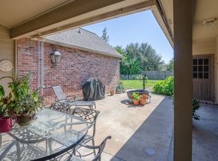 1628 Saint Albans Dr, Baton Rouge, LA 70810