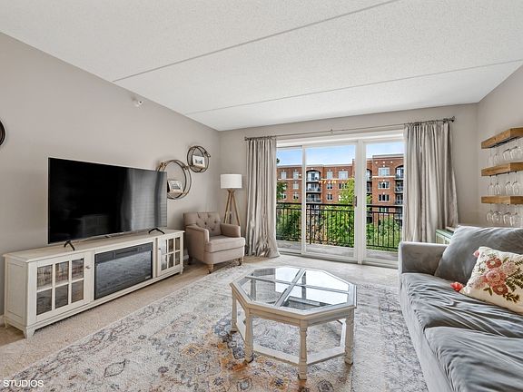 3rd image of 370 Western Ave #510