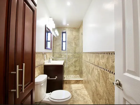 118 Quincy Street image 7 of 8