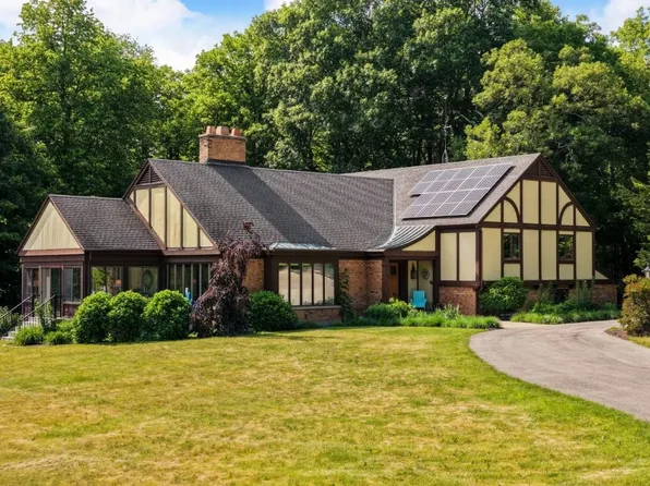 N4055 Meyers Rd, Monroe, WI 53566