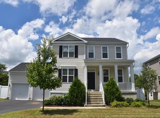 10 Karrich Ct, Old Bridge, NJ 08857