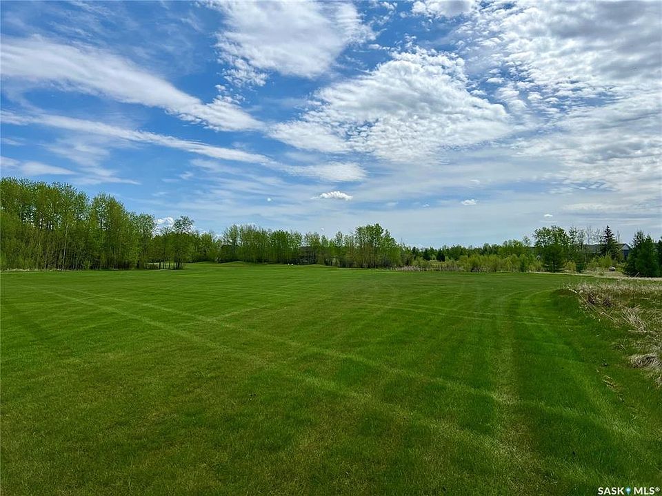 2nd image of 405 Northern Meadows CRESCENT