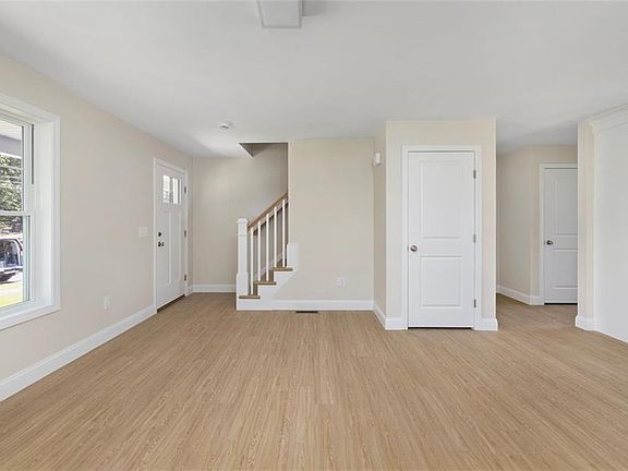 5th image of 19 A&b Wood St