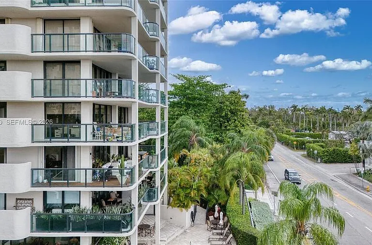 2575 S Bayshore Dr #4A — Photo 23