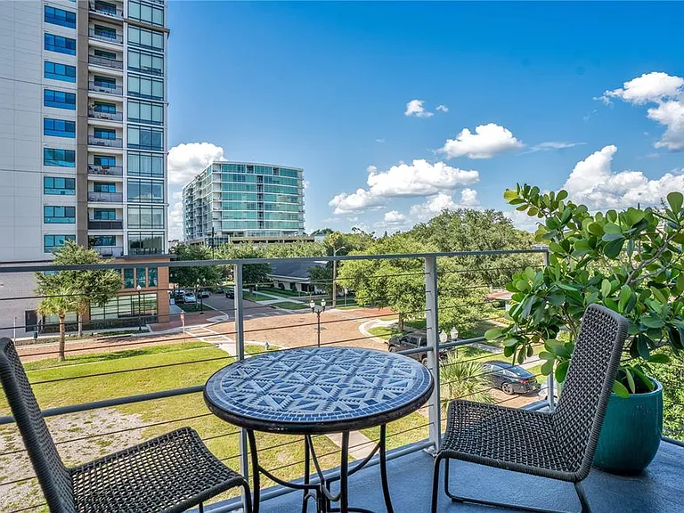 525 E Jackson St #301 — Photo 49