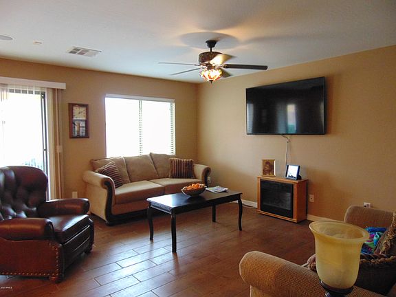3rd image of 37039 W Amalfi Ave