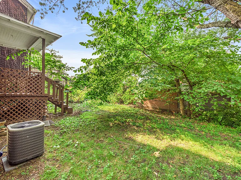 2228 S Braddock Ave — Photo 28