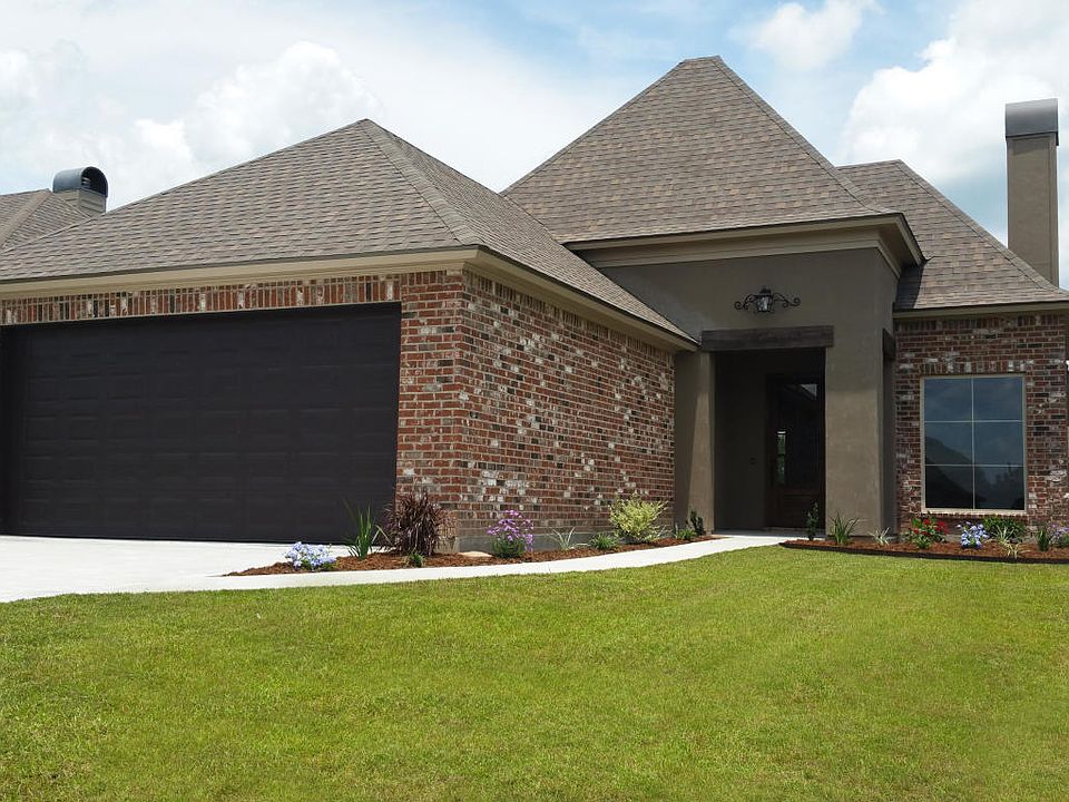 1st image of 109 Scarlet Oak Dr
