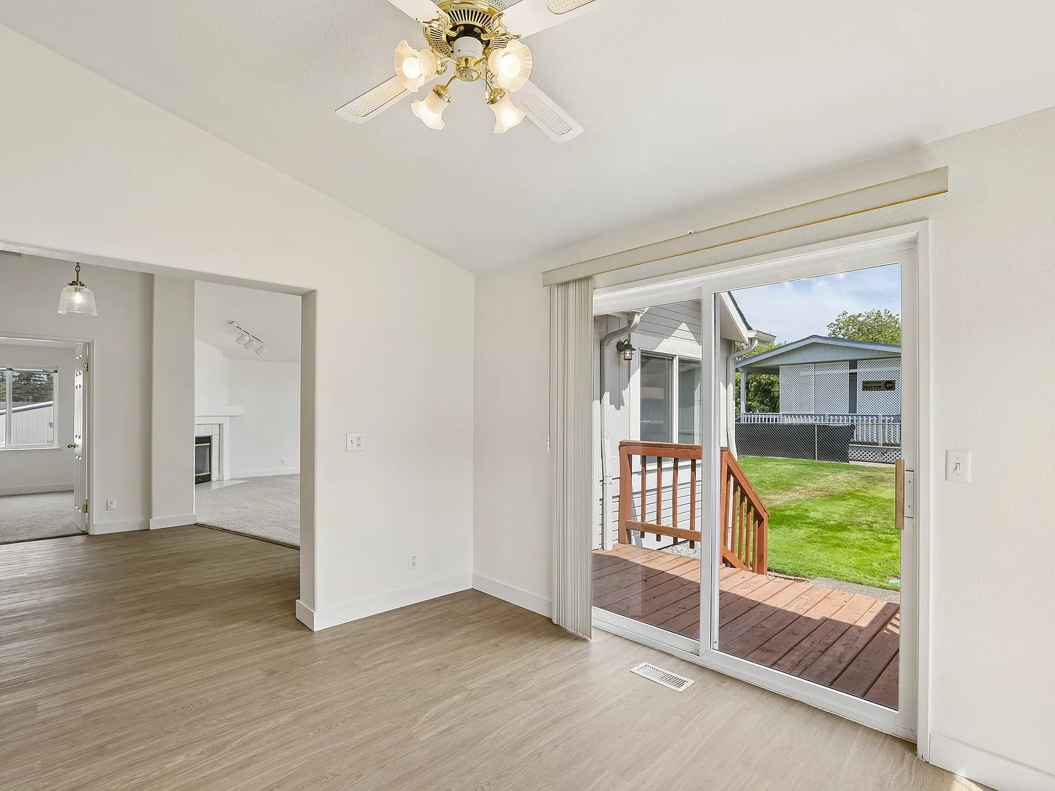 3 bed, 2350 sqft, $2,450 — Photo 3