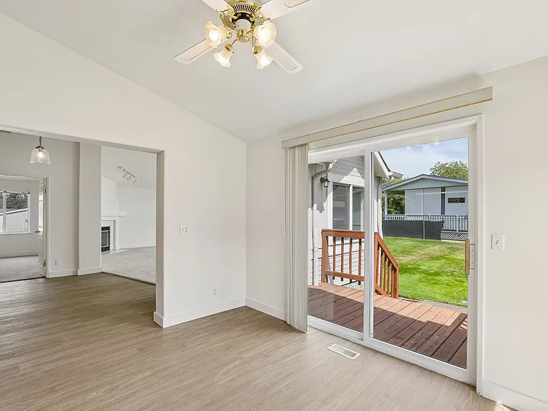 16430 SE Powell Blvd — Photo 3
