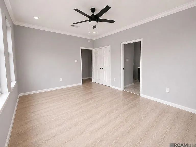 4809 Longfellow Dr — Photo 13