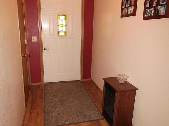 5th image of 902 N 41st St