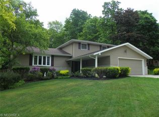 7681 Cecelia Dr, Parma, OH 44134