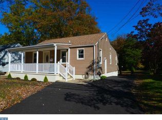 615 S Woodbury Rd, Pitman, NJ 08071