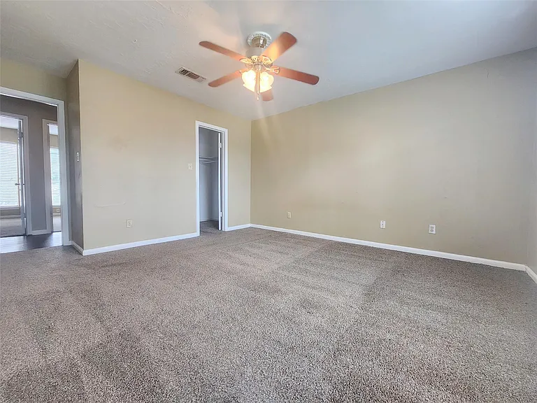 3418 Avenue P — Photo 12
