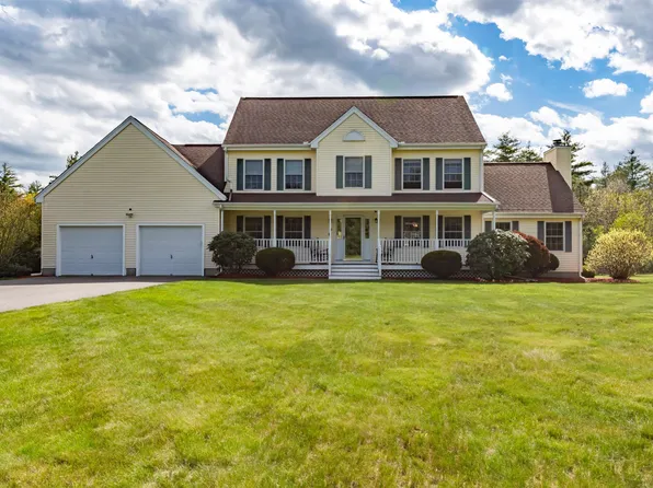 4 Emerald Drive, Nashua, NH 03062