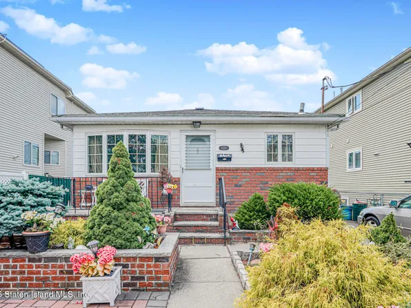 1255 Mason Ave, Staten Island, NY 10306