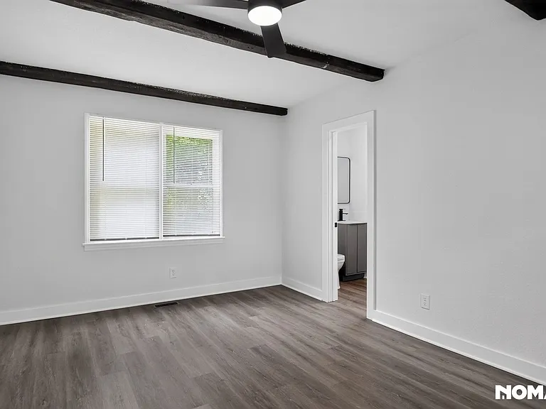 8 Charles St #A — Photo 6