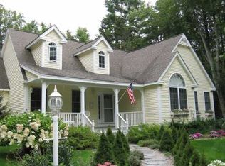 17 Cranberry Ln, Kennebunk, ME 04043