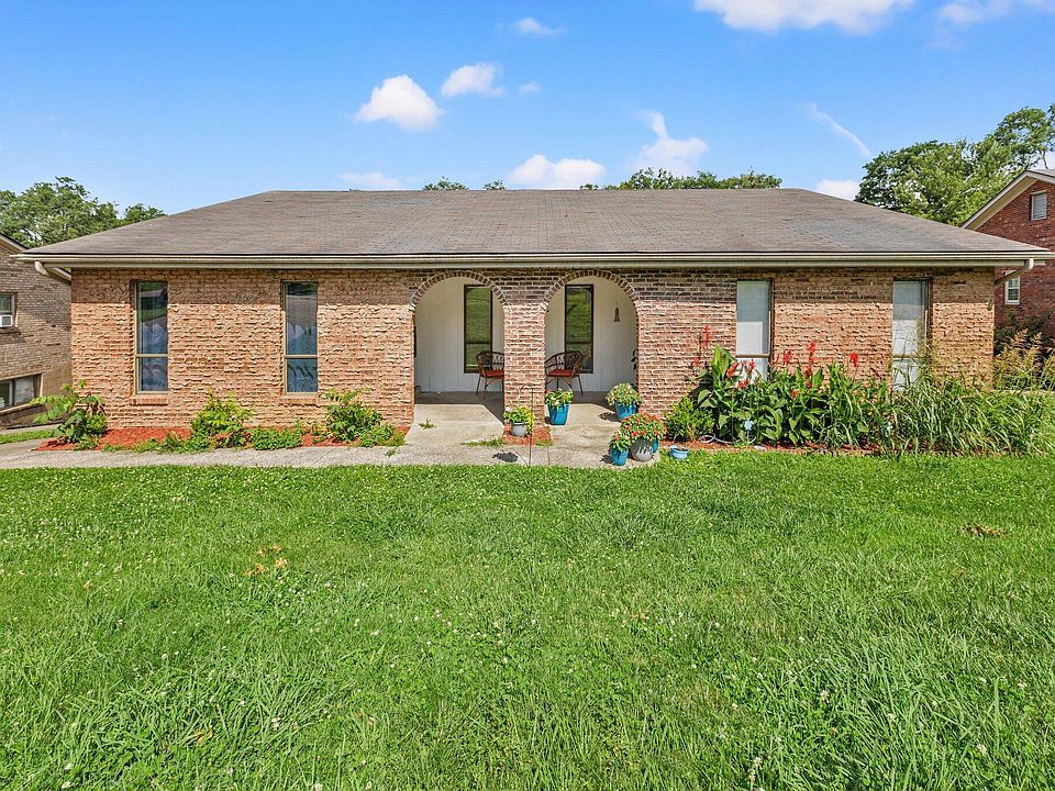 1st image of 473 Whispering Hills Dr