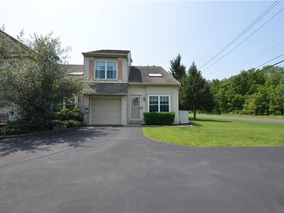 438 Barn Swallow Ln, Allentown, PA, 18104