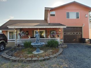 385 N 2nd St, Saint Helens, OR 97051