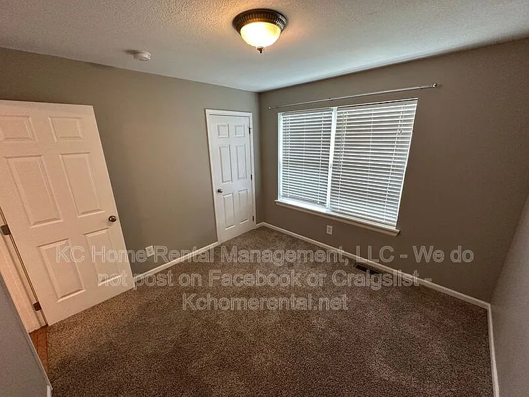 11314 N Lewis Ave — Photo 15