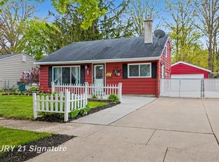 328 Oak St, Mount Morris, MI 48458