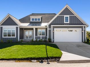 1727 N River Cir, River Hills, WI 53217