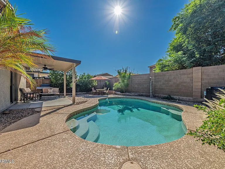 45023 W Miramar Rd — Photo 37