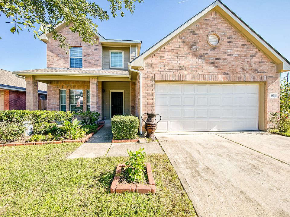 1st image of 9202 Camelia Crest Ln