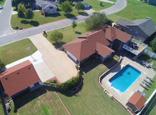 1705 W Edgewood Dr, Wellington, KS 67152