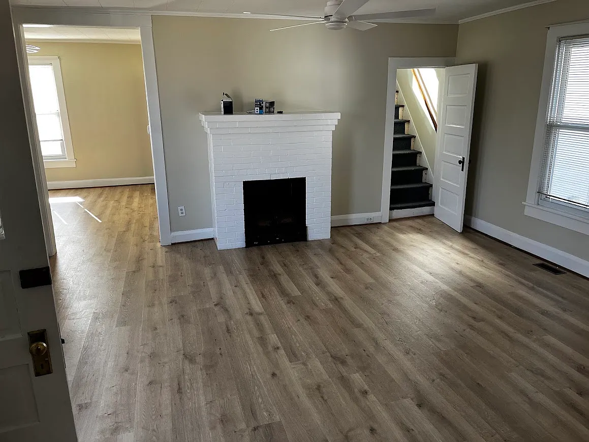4 bed, 1352 sqft, $1,100 — Photo 2