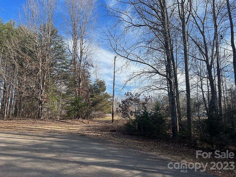 2nd image of 314 Old Peach Orchard Rd