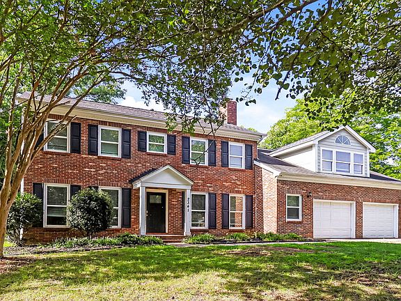 4th image of 2341 Castlecomer Dr