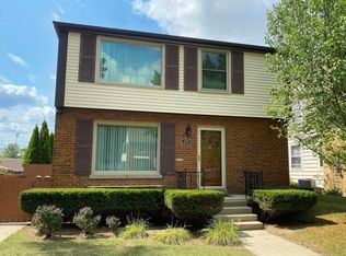 2977 N 70th St, Milwaukee, WI 53210