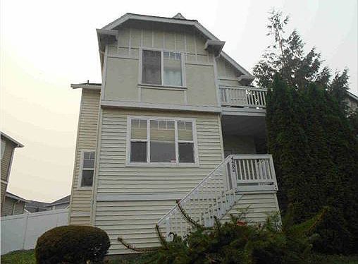 2nd image of 4402 NW 12th Loop