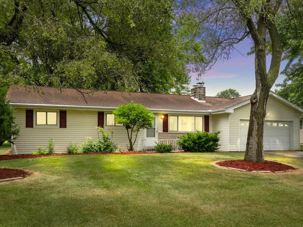 6911 Bradford Dr, Fort Wayne, IN 46835