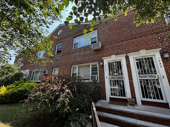 1545 Independence Ave #1B, Brooklyn, NY 11228