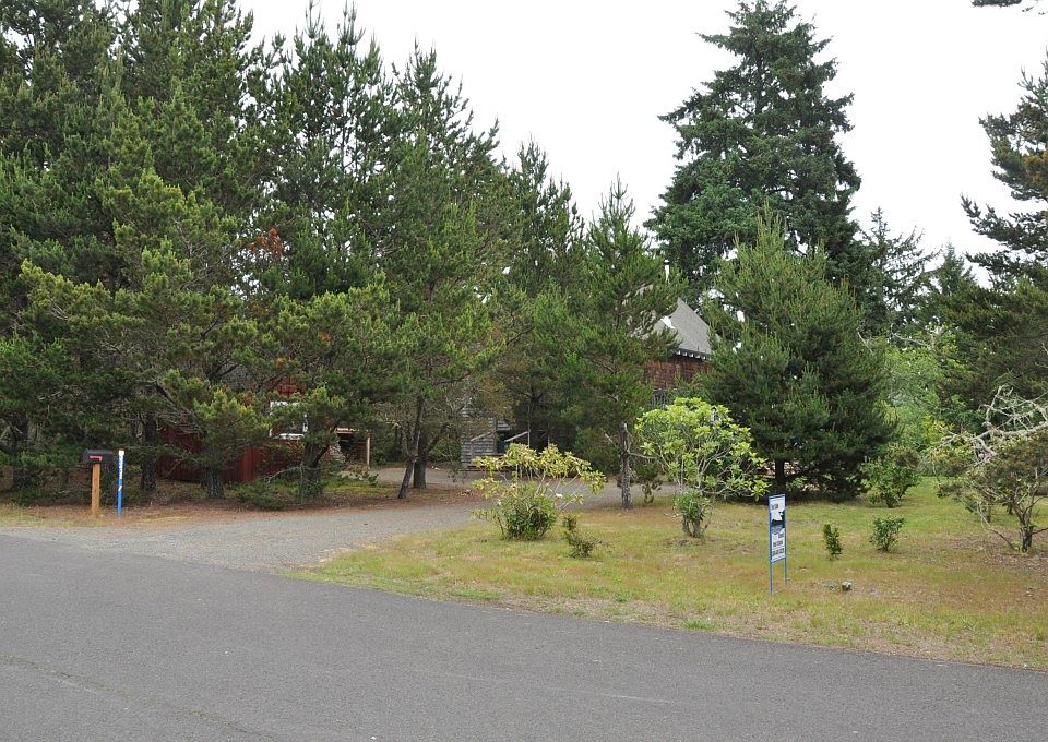 1st image of 33432 Douglas Dr